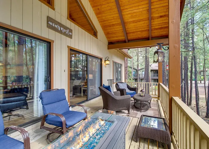 Holiday home Game Room, Fire Pit, Deck: Remodeled Pinetop